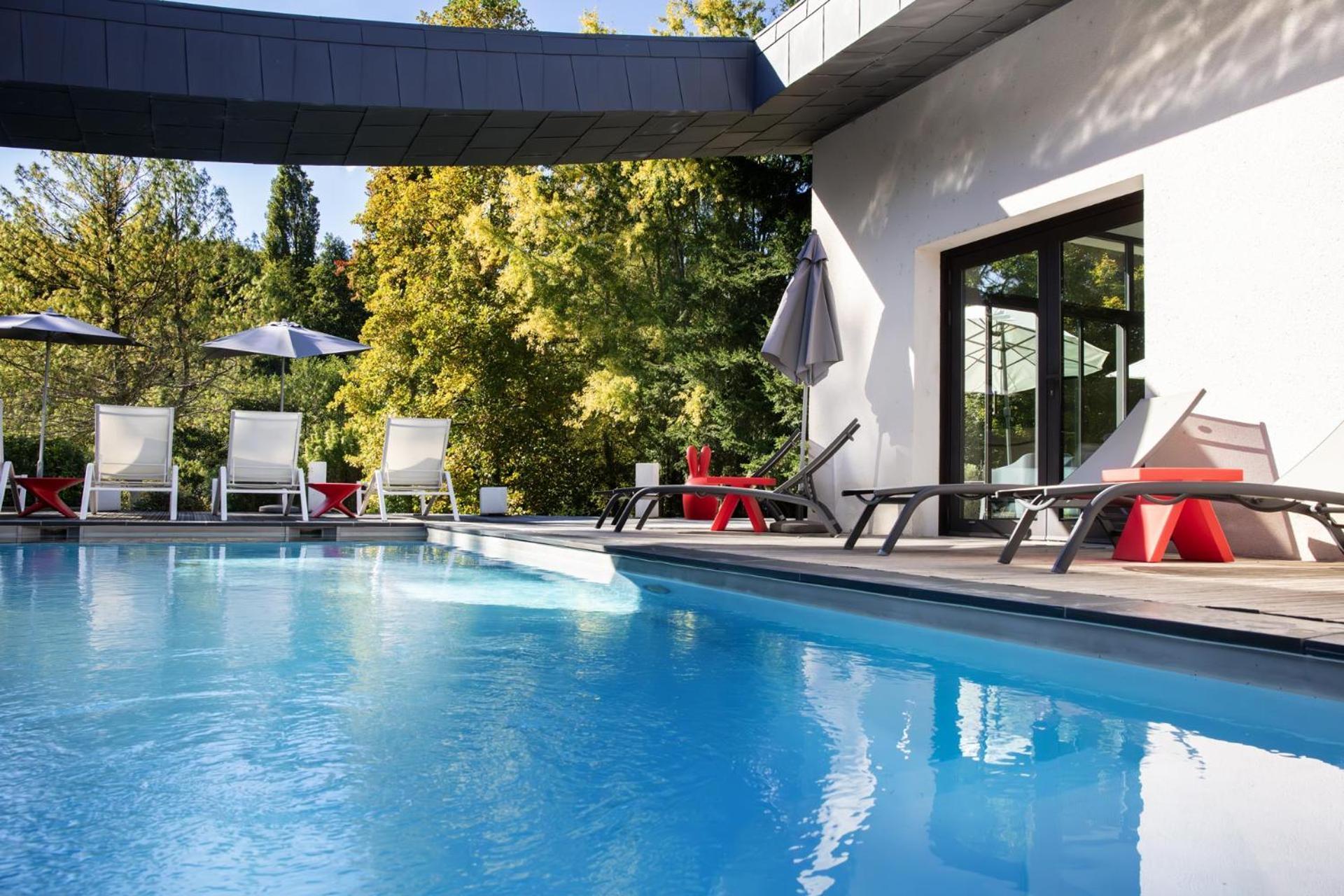 L'Aubiniere Hotel Restaurant & Spa Saint-Ouen-les-Vignes ภายนอก รูปภาพ